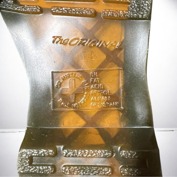 🌻NEW NWOT Dr. Martens 1460 Black Smooth Leather 8-Eye Boots Women's Size 6 - Picture 10 of 15